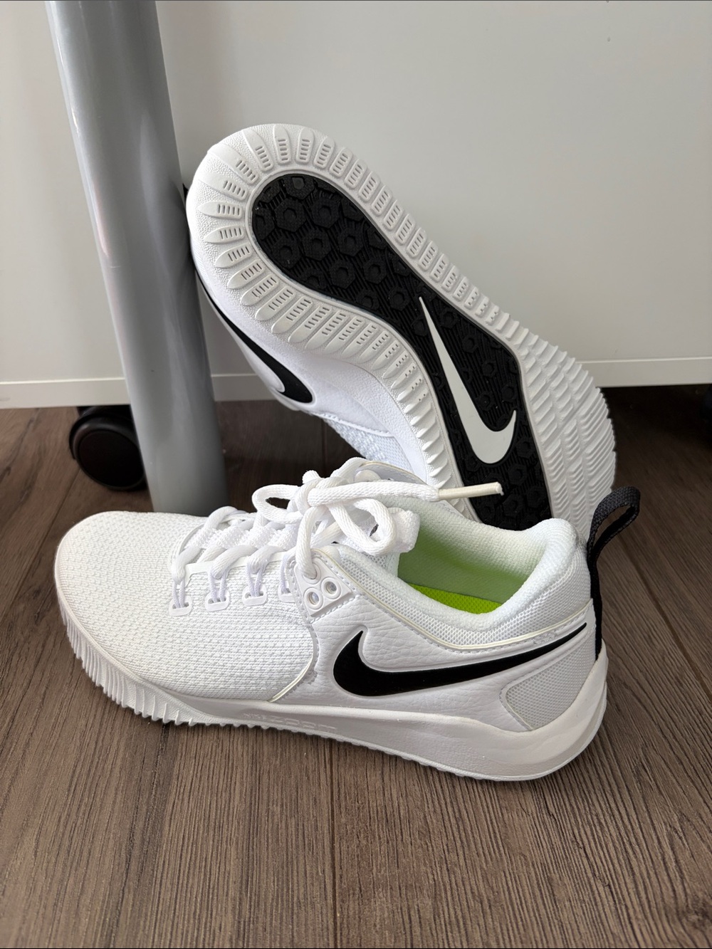 NEW Nike Zoom Hyperace White Sneakers with Black Swoosh. Women’s Volleyball shoe